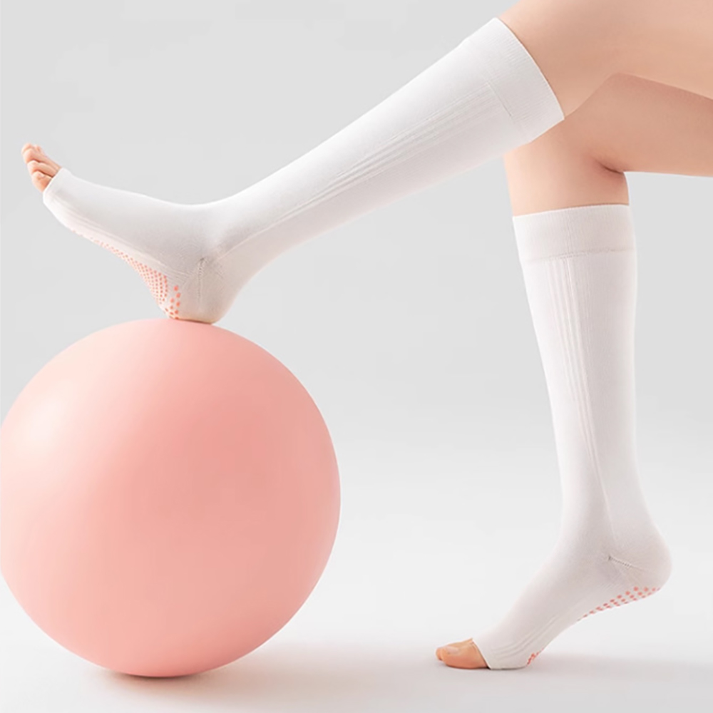 プロ仕様のオープントゥヨガソックス。滑り止め加工を施した、女 - Medias Para Pilates Y Yoga のレビューと価格